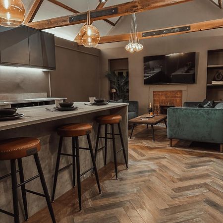 Magistrates Penthouse Suite - Town Centre Apartments With Spa Morpeth Exteriér fotografie