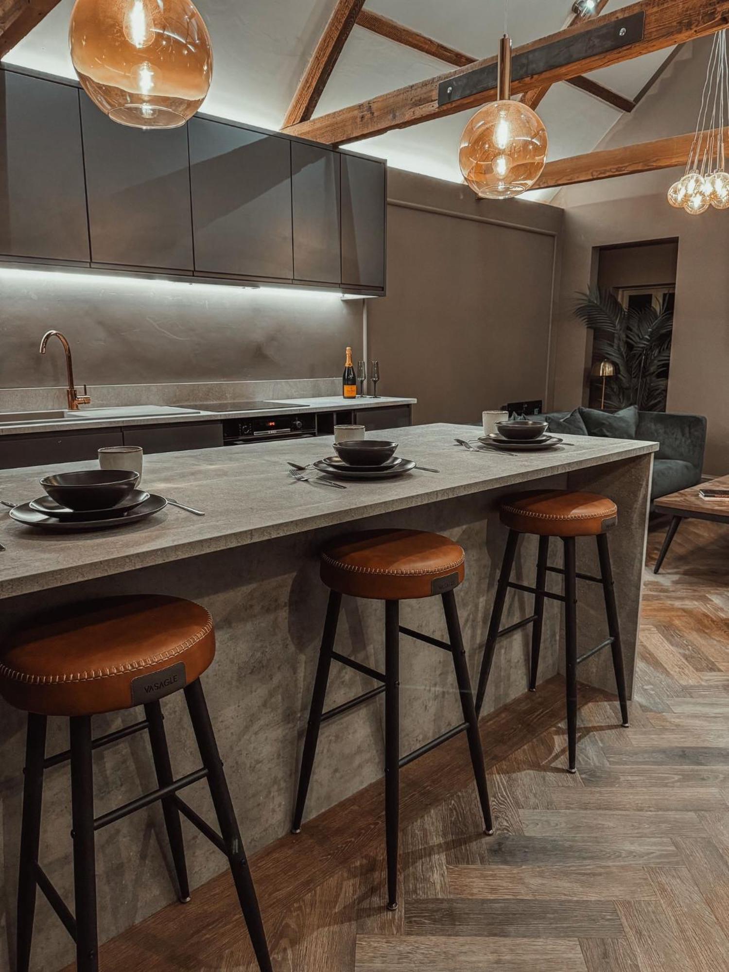 Magistrates Penthouse Suite - Town Centre Apartments With Spa Morpeth Exteriér fotografie